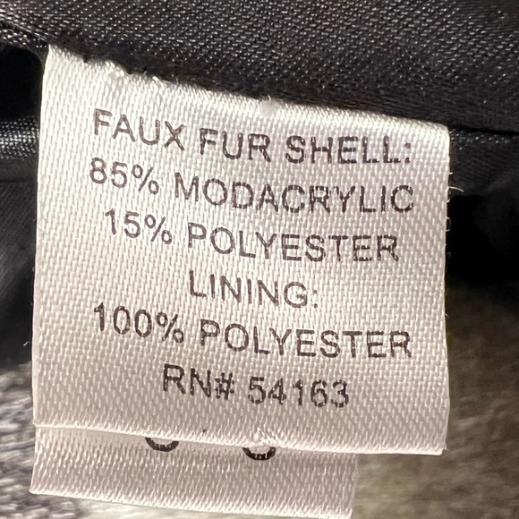 Calvin Klein ladies Faux Fur Stripe Jacket, Grey ombré size L Never worn v - Picture 8 of 9